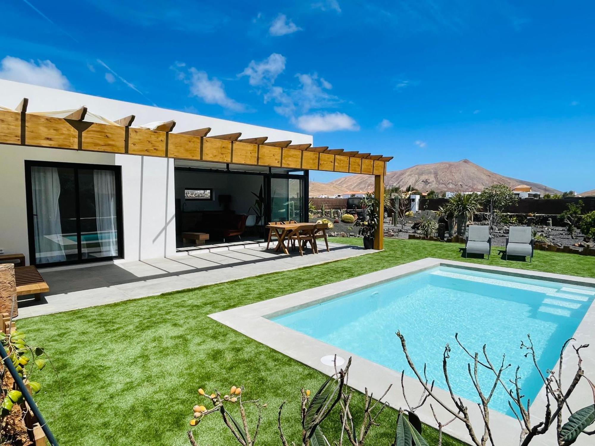 Bungalow + Piscina Independiente La Oliva Ngoại thất bức ảnh