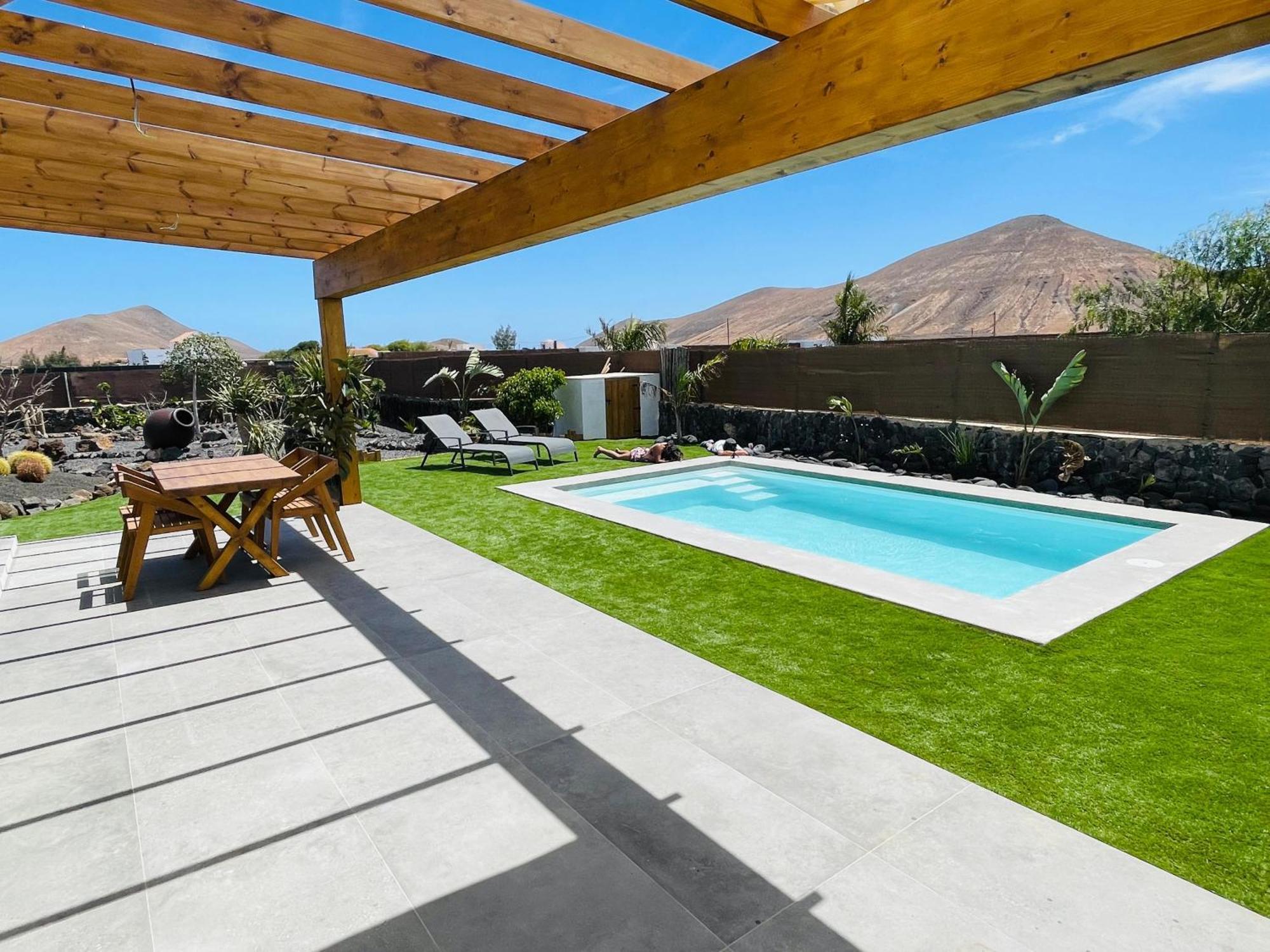 Bungalow + Piscina Independiente La Oliva Ngoại thất bức ảnh